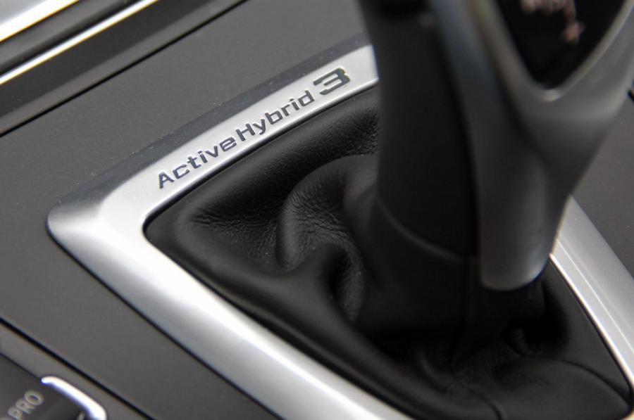  BMW ActiveHybrid 3 2013 года  (фото 13 из 43)